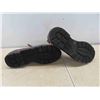 Image 2 : New Mens/Youth Size 5 Blundstone Shoes