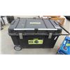 Image 1 : DeWalt Tough Rolling Tool Chest 38'' x 23'' x 24'' 