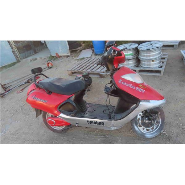 Veloteq Cavalier RSV Scooter with Charger - Works 
