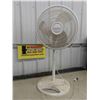 Image 1 : Lasko Oscilating Floor Fan - Works 