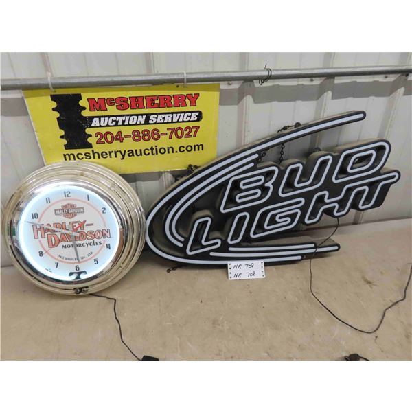 Budlight Sign 31'' x 18'' (Flashes) , Harley Davidson Neon Clock , Interior