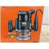 Image 4 : Black and Decker 1 3/4 HP Plunge Router and Bits