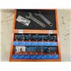 Image 8 : Black and Decker 1 3/4 HP Plunge Router and Bits