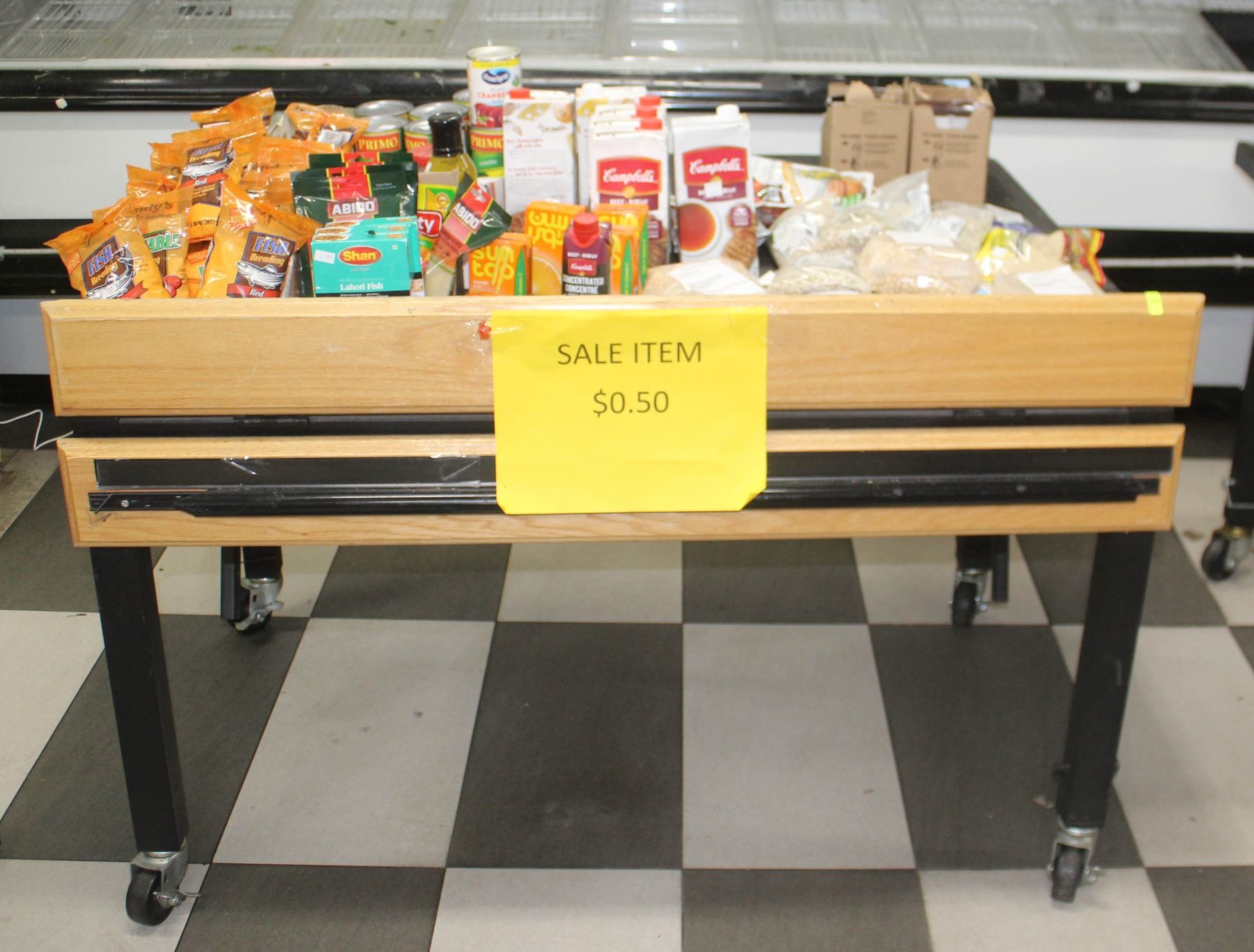 ROLLING DISPLAY TABLE WITH CONTENTS, SOME PRODUCT