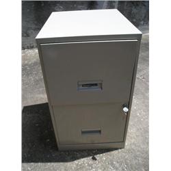 Steelworks metal file cabinet w/key