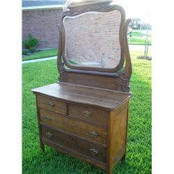 Oak dresser w/beveled mirror