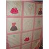Image 1 : Hand quilted quilt-Dutch Girl Pattern