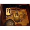 Image 2 : Mantle clock w/ pendulum