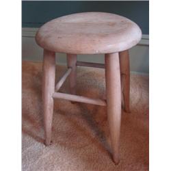 Milking stool w/tapered legs