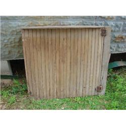 1/2 door w/bead board
