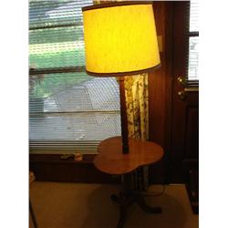 Floor lamp w/shade