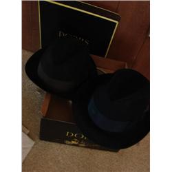2 men's hats