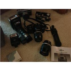Cameras w/bag/lenses.