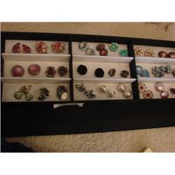 22 prs of vintage clip on earings