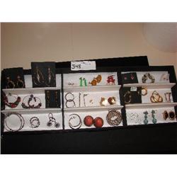28 pairs of earings
