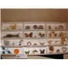 Image 1 : Brooches-apprx. 31
