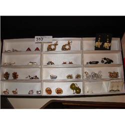 21 pairs of earings