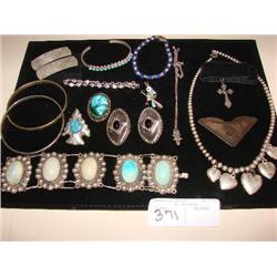 Large amt. of jewelry-most is sterling