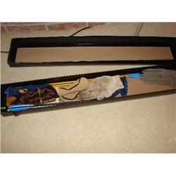 Arrows, archery gloves and items