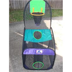 Child's basketball play set