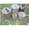 Image 1 : 5 old metal oil cans