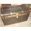 Image 1 : Old trunk