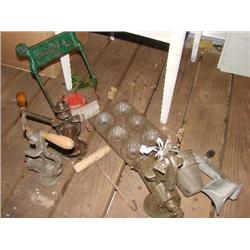 Mudders, graters, kitchen items