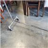 Image 2 : ROLLING COMMERCIAL CLOTHING RACK