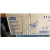Image 2 : BOX OF NEW BATHROOM TISSUE 36 ROLLS