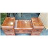 Image 2 : VINTAGE VANITY DESK