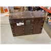 Image 1 : VINTAGE HAMMERED COPPER TRUNK, 17 INCH WIDE, 9.5 DEEP AND 13 INCH TALL