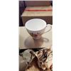 Image 8 : FOUR BOXES OF ASSORTED CHINA