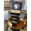 Image 2 : SMALL JEWELREY CABINET