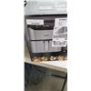 Image 2 : BELLAPRO 5.7L AIR FRYER - TESTED WORKING, RETAIL $219