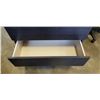 Image 2 : 3 DRAWER DRESSER