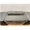 Image 12 : Vintage JVC DC-33 Turntable Boombox - see description