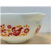 Image 3 : Vintage Pyrex Friendship 443 Cinderella Mixing Bowl 2.5 Qt. Nice overall