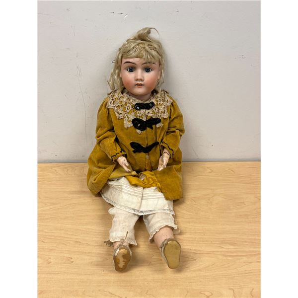 Antique Handwerck (Germany) Doll - Approx: 22" - see all photos