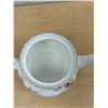 Image 5 : Royal Albert England Bone China "Lavender Rose" Teapot & Trivet - tiny knick on lid - see photos