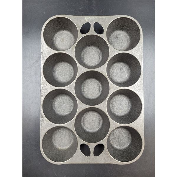 Vintage Wagnerware Muffin Pan Made In USA