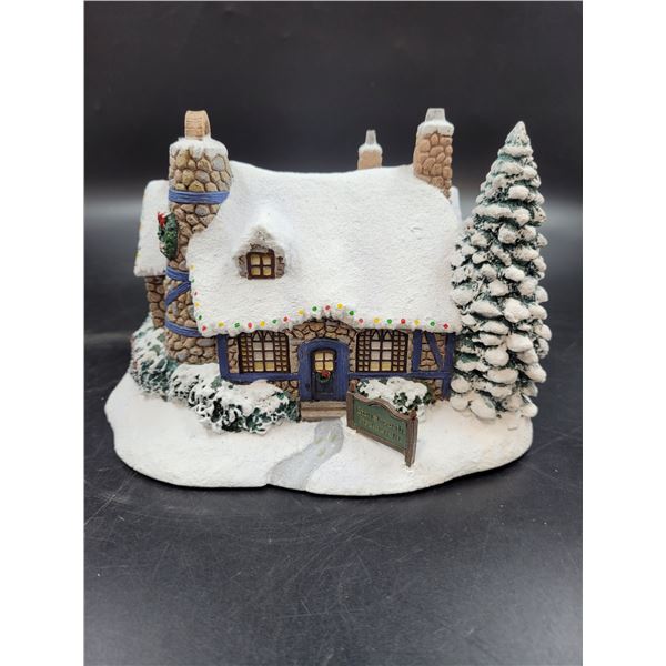 Thomas Kinkade Hawthorne Village "Stonehearth Restaurant" Light Up House Décor