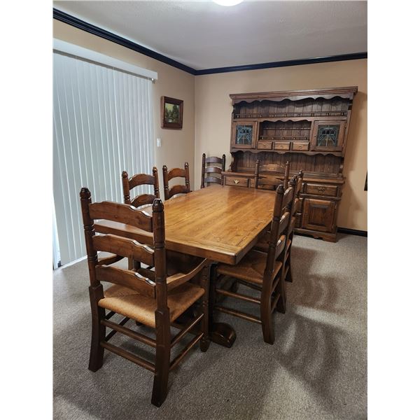 Arts and Crafts Pine Dinning Room Set