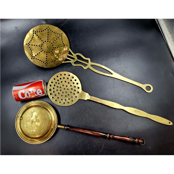3 Brass Skimmers