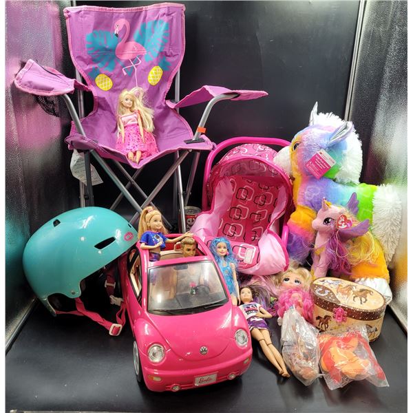 Toy and Accessory Lot