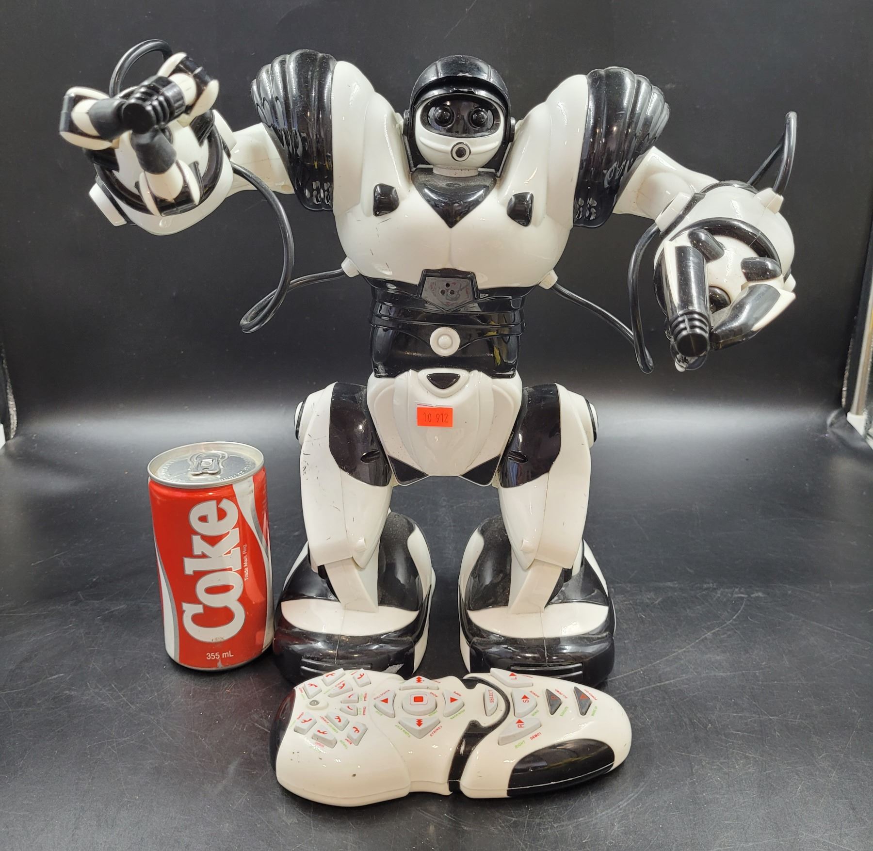 WowWee Robosapien with Remote Control