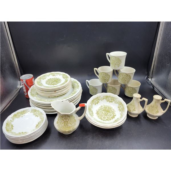 Royal Staffordshire Avondale Ironstone By J. & G. Meakin Dining Ware Set
