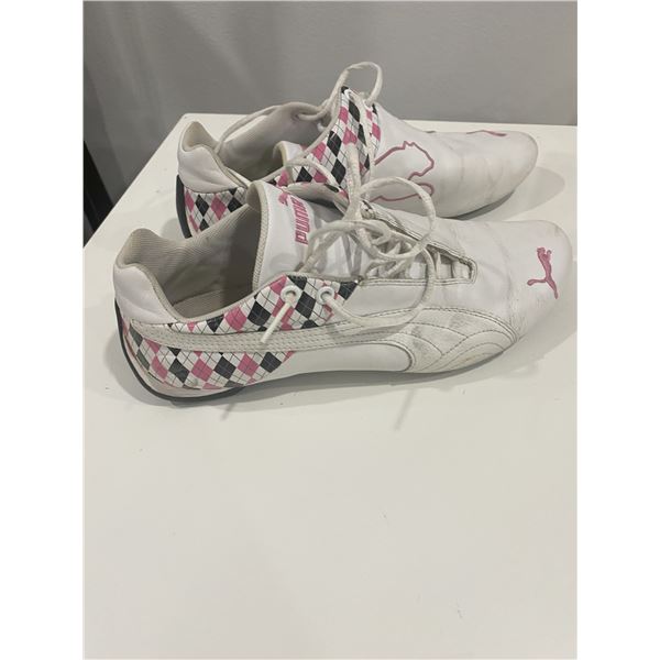 PUMA LADIES SIZE 7