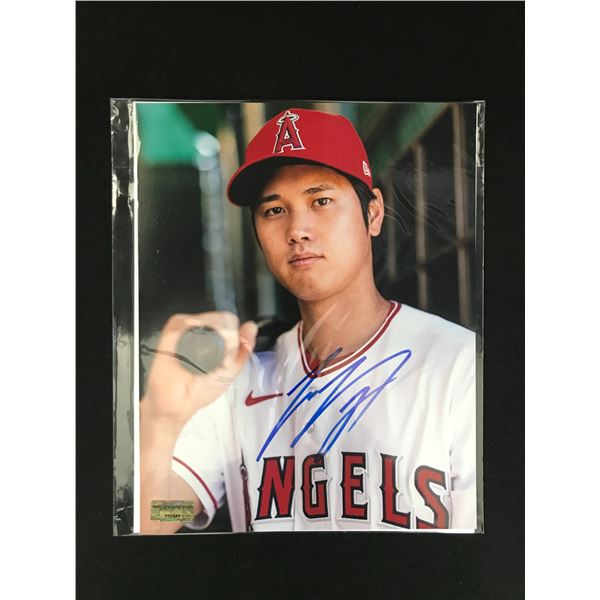 SHOHEI OHTANI SIGNED 8 X 10 (AUTOGRAPH EXPERTS COA)