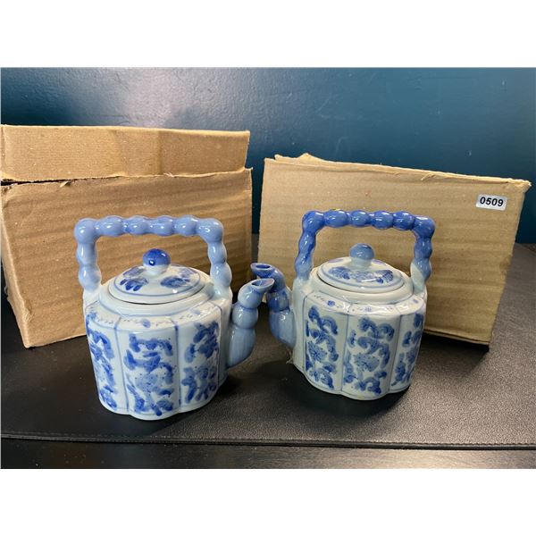 Lot of 4 Ceramic Mini Tea Pots/Ornaments with Lids