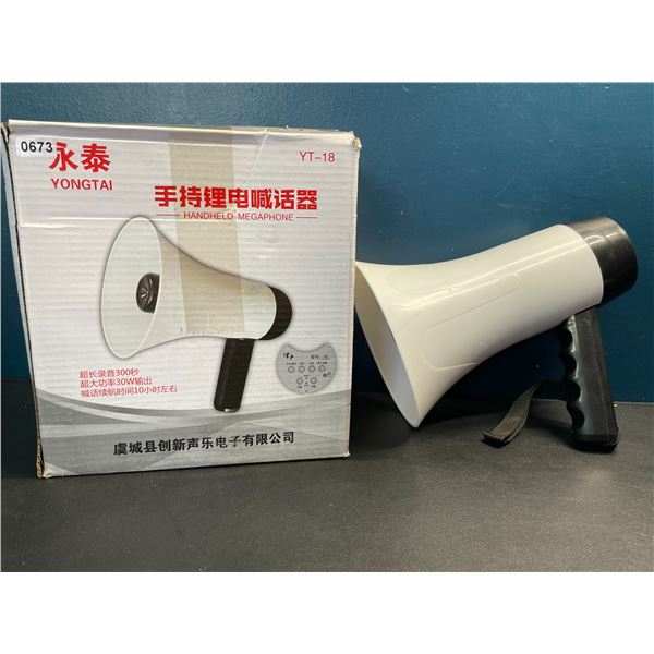 Lot of 1 Handheld Megaphone - Brand New! Great for Events, Sports Games, etc.